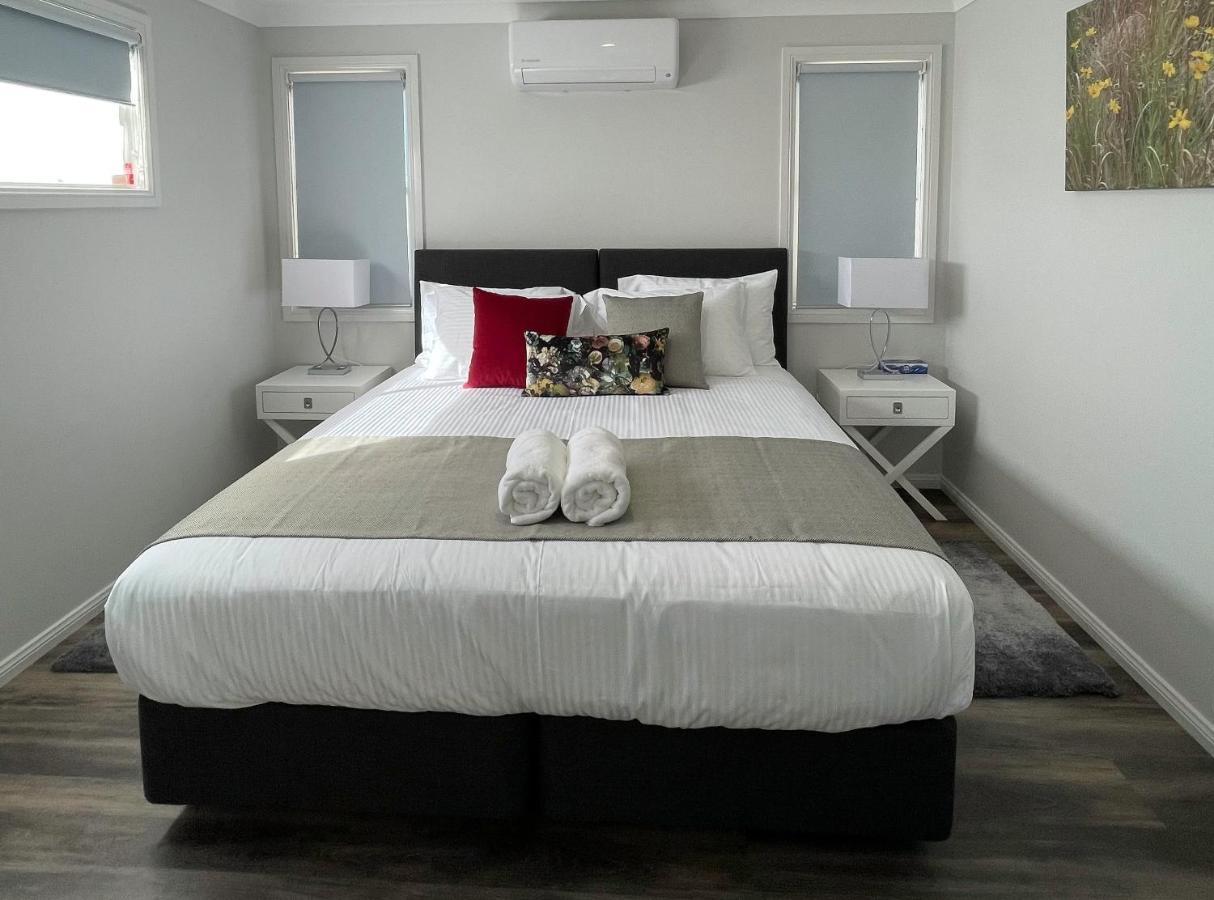 Apple Blossom Cottages Станторп Екстериор снимка