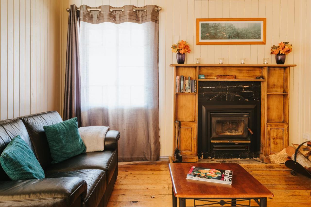 Apple Blossom Cottages Станторп Екстериор снимка