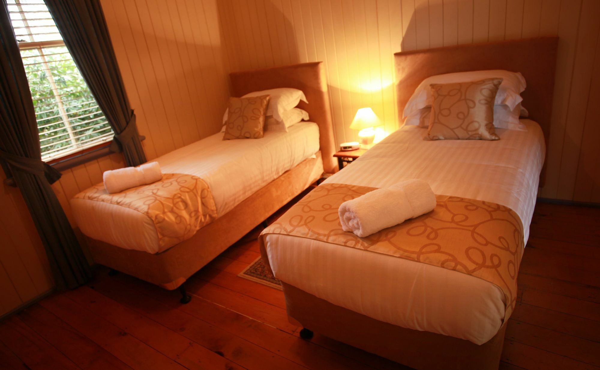 Apple Blossom Cottages Станторп Екстериор снимка